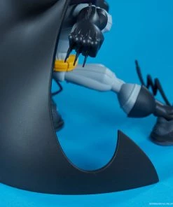 Batman DC Trinity Designer Collectible Toy By Tracy Tubera X Unruly Industries 21 Batman DC Trinity Designer Collectible Toy By Tracy Tubera X Unruly Industries