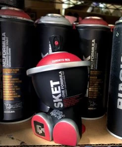 Clutter Toys Toronto Red Formula Canbot By Sket One X Czee13 X Clutter X Collective